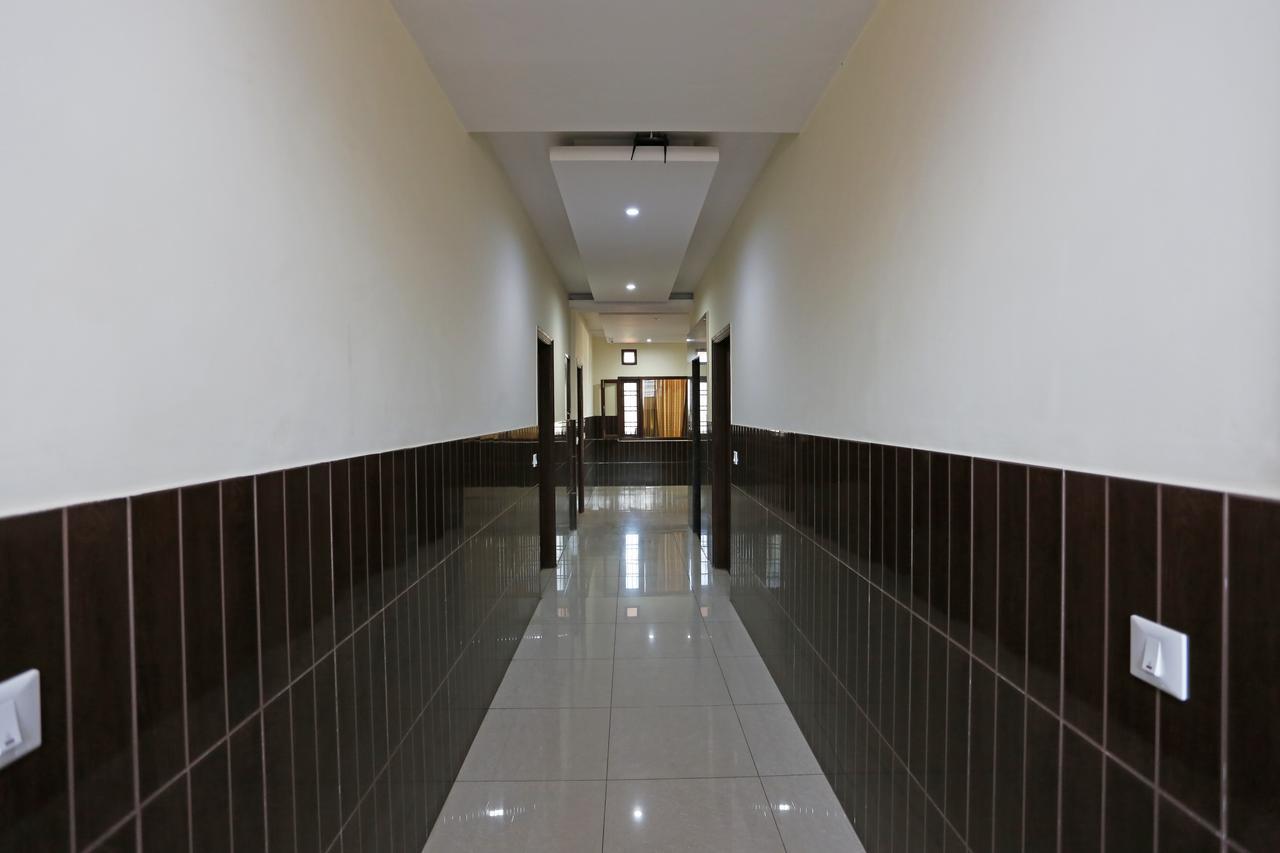 Hotel Vishnu Inn Dehradun Dış mekan fotoğraf