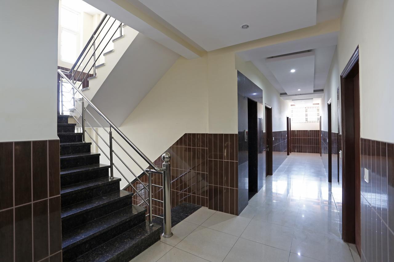 Hotel Vishnu Inn Dehradun Dış mekan fotoğraf